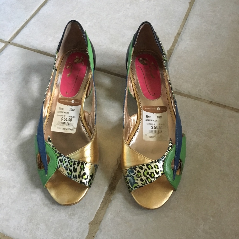 Slightly used gold/leopard wedge heeled shoes